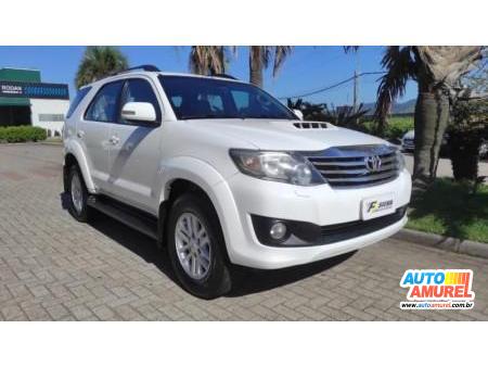 Toyota - Hilux SW4 SRV D4-D 4x4 3.0 TDI Dies. Aut