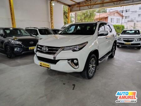 Toyota - Hilux SW4 SRX 4x4 2.8 TDI 16V