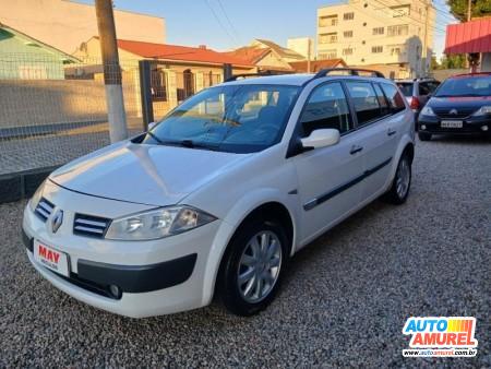 Renault - Megane Grand Tour Dynamique Hi-Flex 1.6 16V 