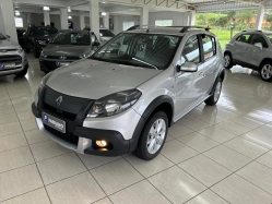 Renault - Sandero STEPWAY Hi-Flex 1.6 16V 5p