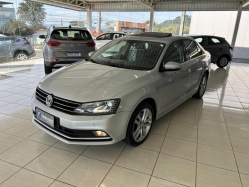 VolksWagen - Jetta Highline 2.0 TSI 16V 4p Tiptronic