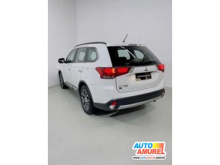 Mitsubishi - Outlander 2.2 165cv Diesel