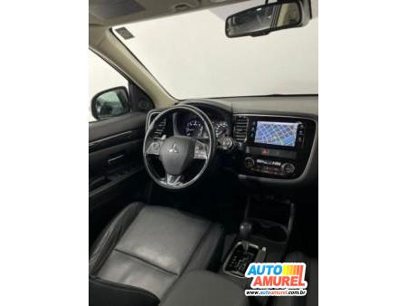 Mitsubishi - Outlander 2.2 165cv Diesel