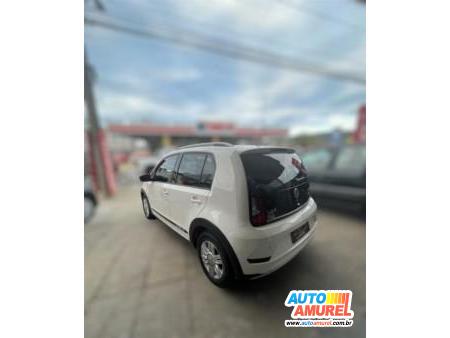 VolksWagen - Cross Up! 1.0 Total Flex 12V 5p