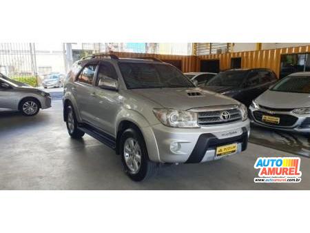 Toyota - Hilux SW4 SRV D4-D 4x4 3.0 TDI Dies. Aut