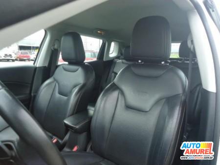 Jeep - Compass Longitude 2.0 4x2 Flex 16V