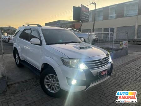 Toyota - Hilux SW4 4x4 3.0 8V TB Diesel