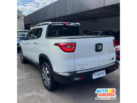 Fiat - Toro Volcano 2.0 16V 4x4 TB Diesel