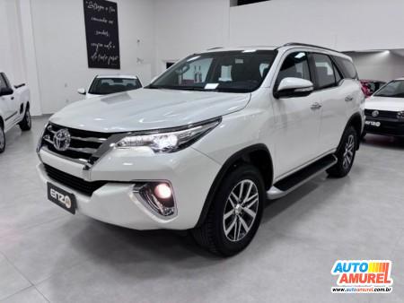 Toyota - Hilux SW4 SRX 4x4 2.8 TDI 16V