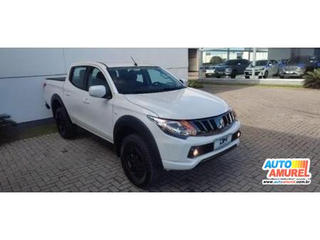 Mitsubishi - L200 Triton Sport GLS 2.4 CD Diesel