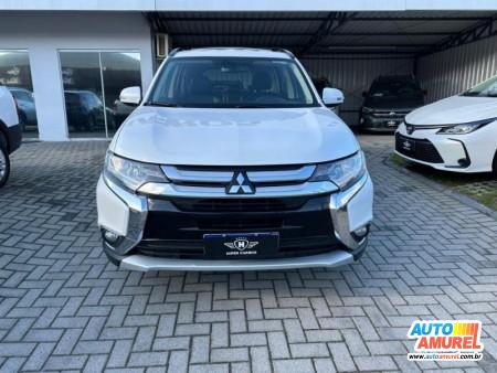 Mitsubishi - Outlander 2.0 16V 160cv 