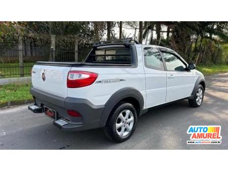 Fiat - Strada Freedom 1.4 Flex 8V CD