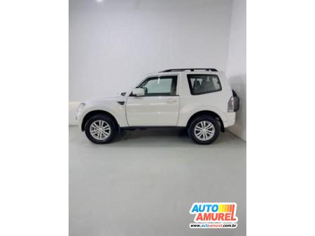 Mitsubishi - Pajero HPE Full 3.2 4x4 T.I.Dies.3p