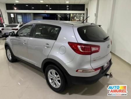 Kia Motors - Sportage LX 2.0 16V