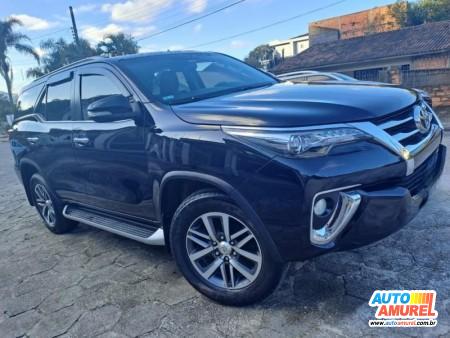 Toyota - Hilux SW4 SRX 4x4 2.8 TDI 16V