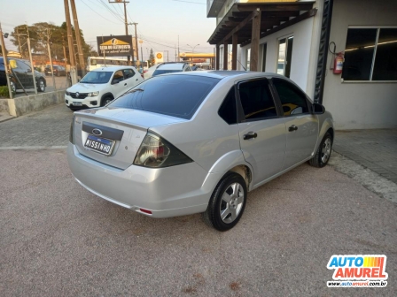 Ford - Fiesta Sedan  1.6 8V Flex 4p