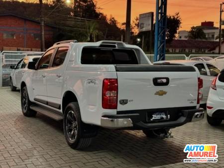 Chevrolet - S10 Pick-Up High Country 2.8 4x4 CD