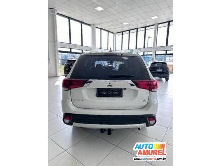 Mitsubishi - Outlander Comfort 2.0 16V