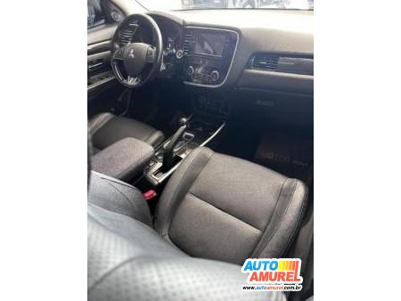 Mitsubishi - Outlander Comfort 2.0 16V