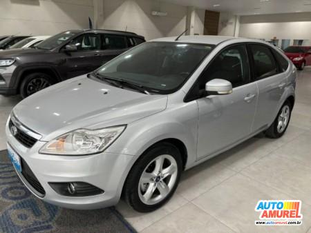 Ford - Focus Hatch SE 1.6 16V