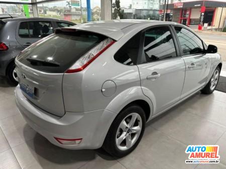 Ford - Focus Hatch SE 1.6 16V