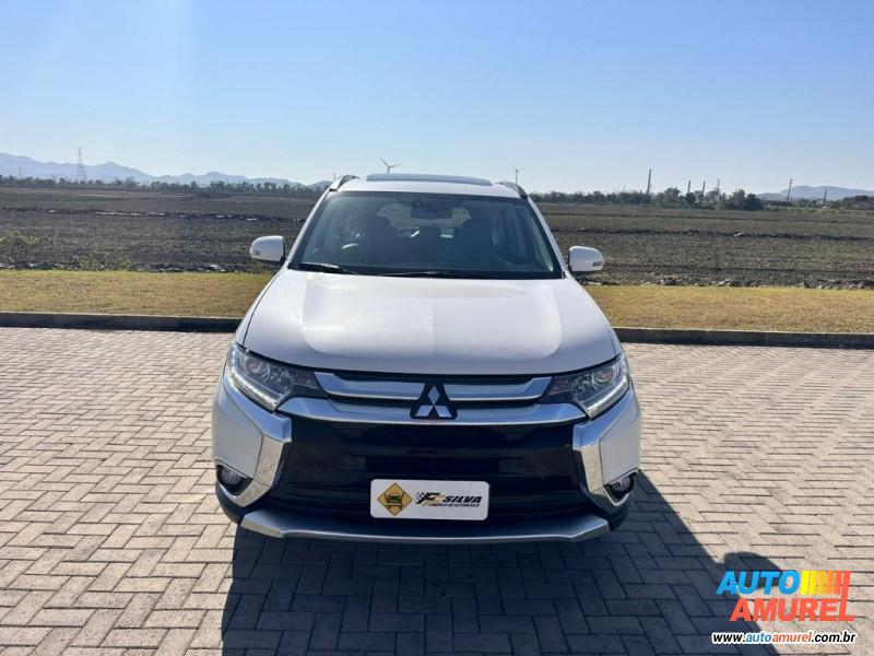 Mitsubishi - Outlander 2.0 16V 160cv 