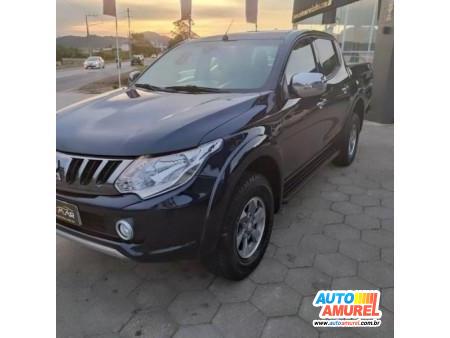 Mitsubishi - L200 OUTDOOR HPE 2.5 4x4 CD T.Diesel Aut