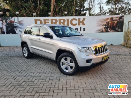 Jeep - Grand Cherokee Laredo 3.6 4x4 V6