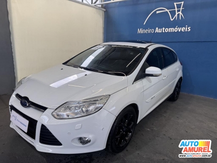 Ford - Focus Hatch Titanium 2.0 16V PowerShift