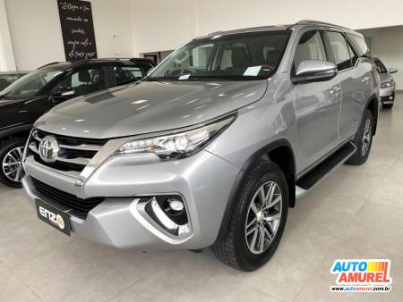 Toyota - Hilux SW4 SRX 4x4 2.8 TDI 16V