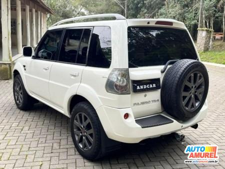 Mitsubishi - Pajero TR4 2.0 16V 131cv 4x4 Aut.