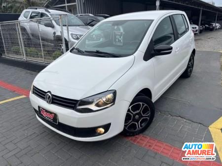 VolksWagen - Fox Seleção 1.0 Total Flex 8V 5p